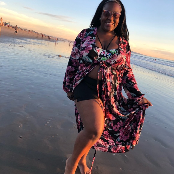 Other - Women’s Size Plus Size Kimono